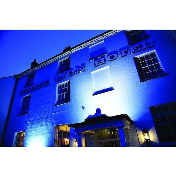 Suffolk - The White Lion Hotel