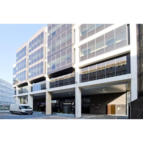 Napoli - Londra - Premier Inn London Chiswick-image