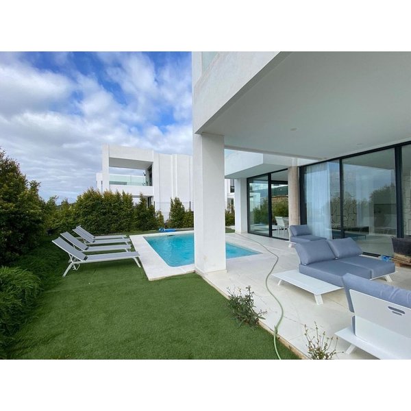 Stockholm - Manilva - Villa Sotogrande- Sleeps 10 - Pool Access- jacuzzi
