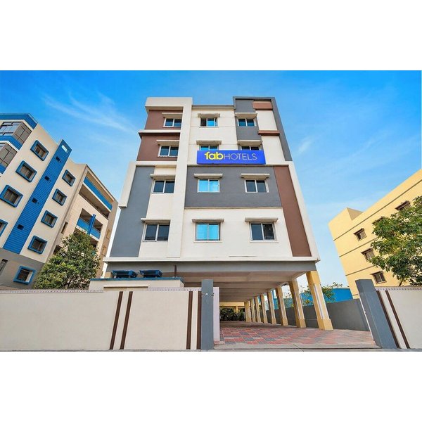 Hyderabad - FabHotel White Ridge Kamineni - L.B Nagar