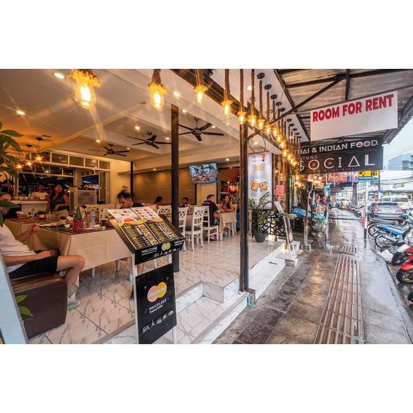 Venezia - Patong Beach - Patong Social Hotel & Restaurant, Patong Beach-image