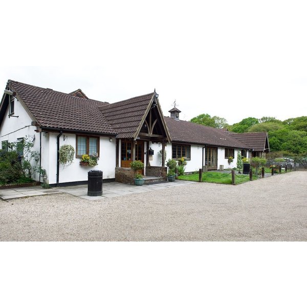 Milano - Gatwick - Little Foxes Hotel & Gatwick Airport Parking-image