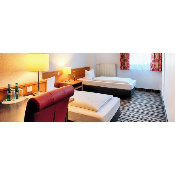 Milano - Stoccarda - Achat Hotel Stuttgart Zuffenhausen-image