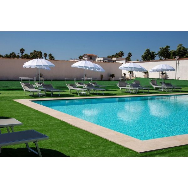 Varcaturo - Bee Queen Hotel