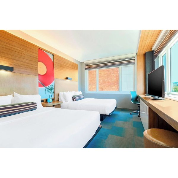 Venezia - New York - Aeroporto La Guardia - Aloft By Marriott Harlem-image
