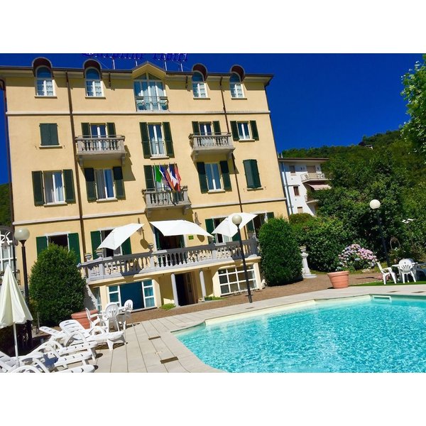 Campione dʼItalia - Caroline Hotel
