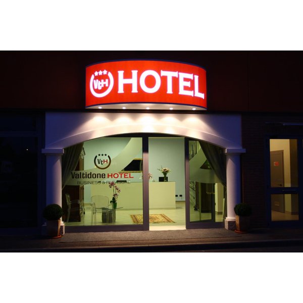 Ziano Piacentino - Valtidone Hotel