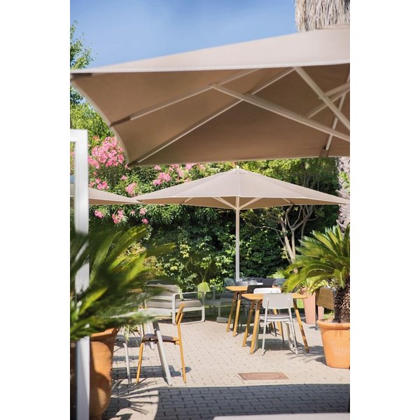 Nîmes - Brit Hotel Confort Nîmes Ouest - A9 sortie 25