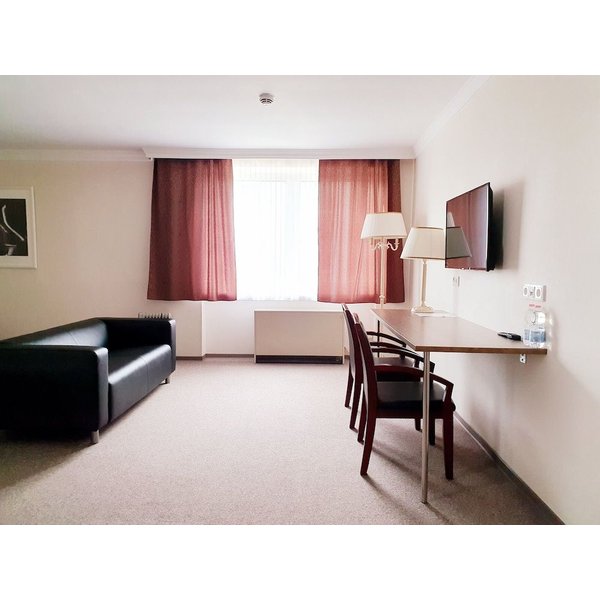 Raunheim - Hotel Pause - Free WiFi & Free Parking!!
