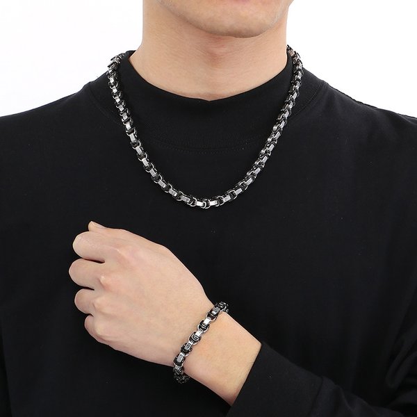Fashion Titanium Steel Pattern Emperor Chain Necklace Men's Personality Design Round Edge Section Chain Hip Hop Style Accessories-image