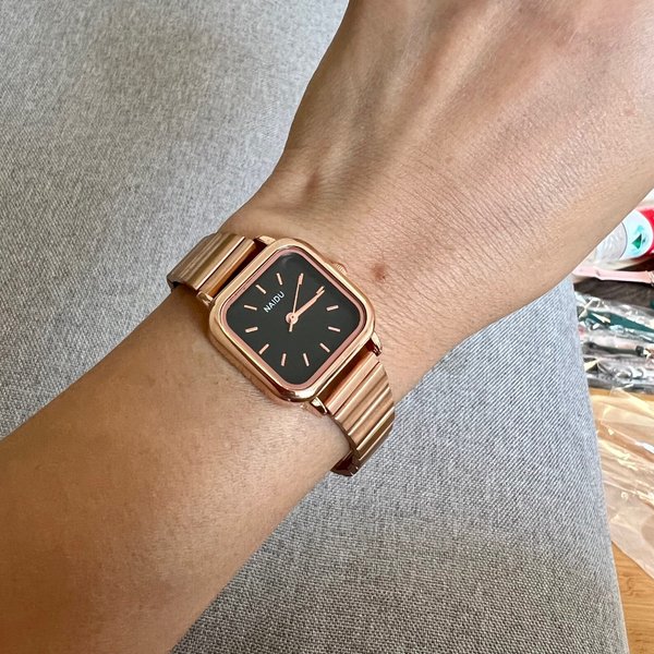 Square alloy steel belt track quartz watch, fashionable casual style, live streaming and drainage style watch