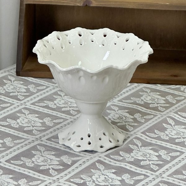 Vintage Wooden Handle Footed Fruit Bowl – Ceramic Serving Tray For Desserts Tabletop Display & Room Decor