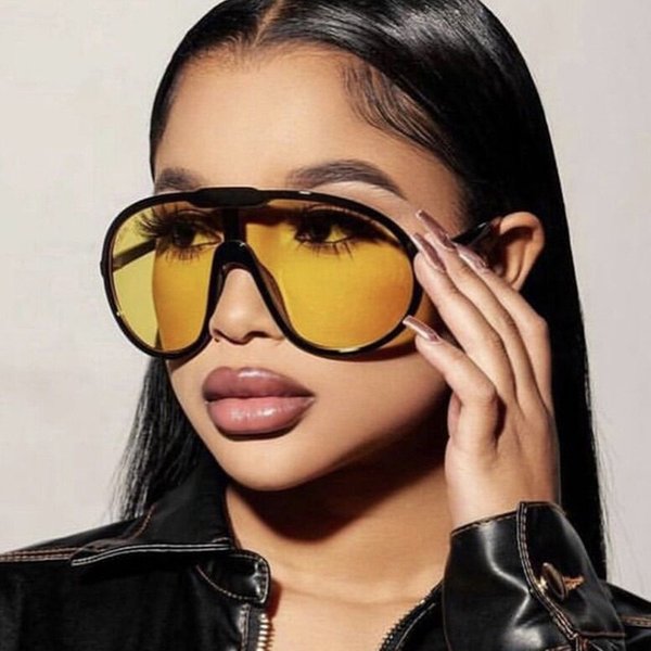 Toad Sunglasses Big Frame Integrated Sunglasses Outdoor Windproof Sunglasses Street Shooting-image