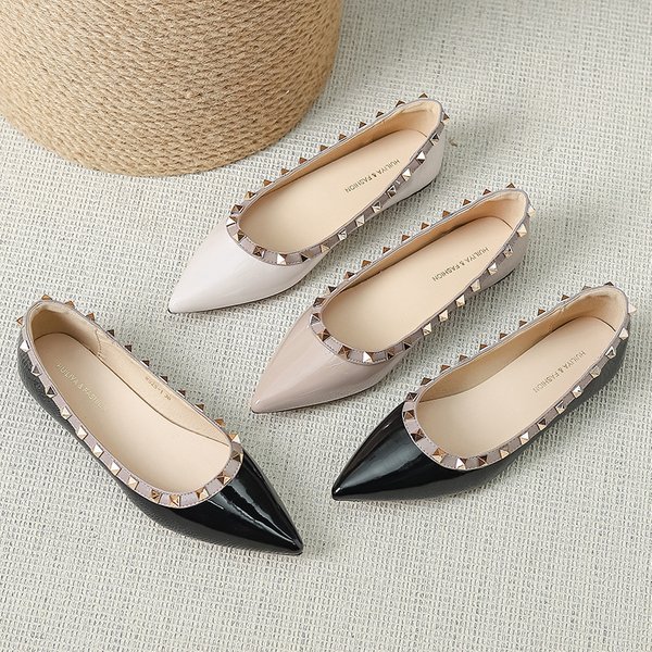 French Pointed Toe Flat Shoes For Women With Shallow Mouth, Riveted Patent Leather Evening Breeze Warm Soft Sole Flat Scoop Shoes W925-1-image