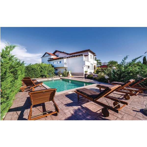 Maison De Vacances à SukošAn à Partir De 420€ Par Nuit-image