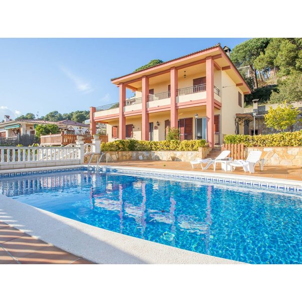 Maison De Vacances à Blanes à Partir De 292€ Par Nuit-image