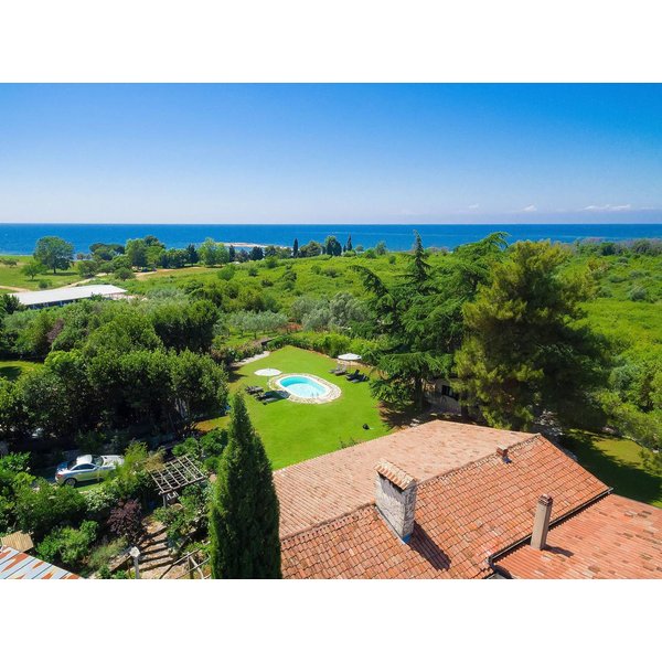 Maison De Vacances à Umag à Partir De 228€ Par Nuit-image