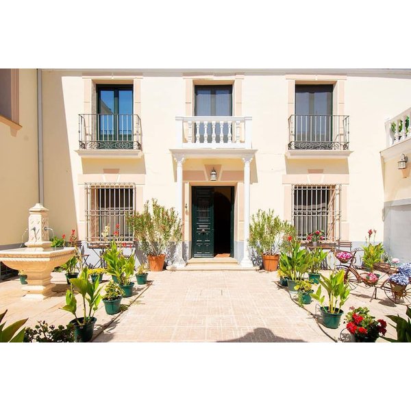 Maison De Vacances à UclèS à Partir De 167€ Par Nuit-image