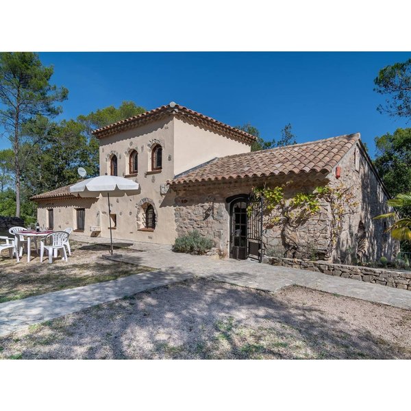Maison De Vacances à Var à Partir De 293€ Par Nuit-image