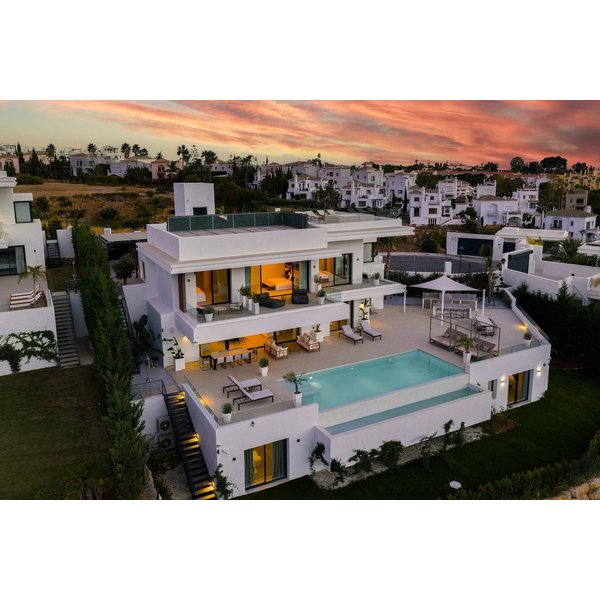 Maison De Vacances à Estepona à Partir De 2205€ Par Nuit-image