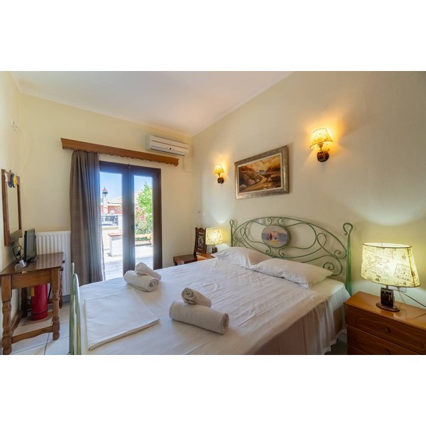 Appartement De Vacances à Paxos à Partir De 100€ Par Nuit-image