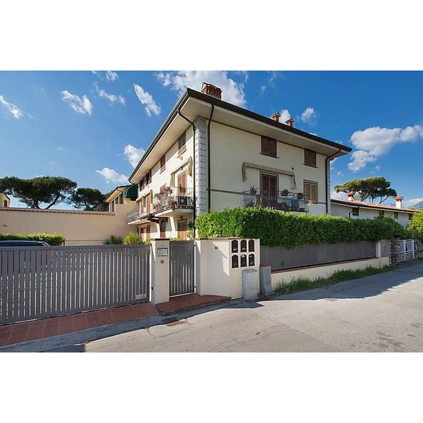 Appartement De Vacances à Versilia à Partir De 131€ Par Nuit-image