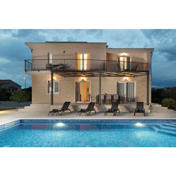 Maison De Vacances à PoličNik à Partir De 280€ Par Nuit-image