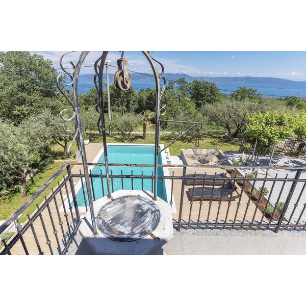 Maison De Vacances à RašA à Partir De 265€ Par Nuit-image