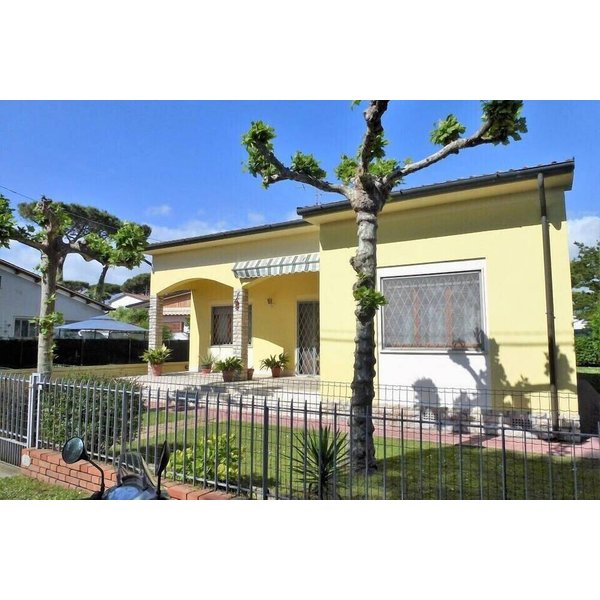 Maison De Vacances à Versilia à Partir De 101€ Par Nuit-image
