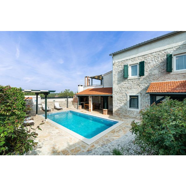 Maison De Vacances à SukošAn à Partir De 174€ Par Nuit-image