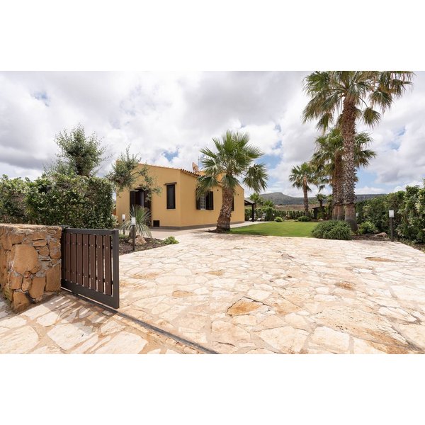 Maison De Vacances à Custonaci à Partir De 248€ Par Nuit-image