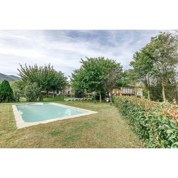 Maison De Vacances à Garrotxa à Partir De 128€ Par Nuit-image