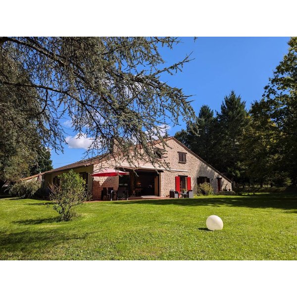 HôTel à Charente à Partir De 102€ Par Nuit-image