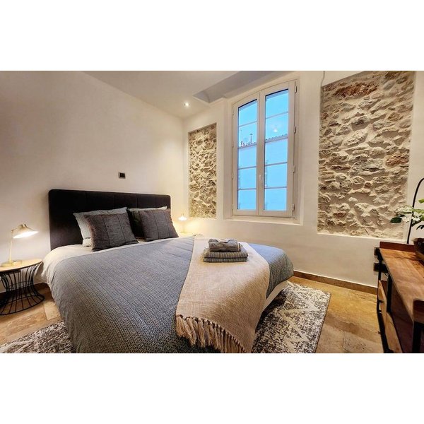 Appartement De Vacances à Antibes à Partir De 95€ Par Nuit-image