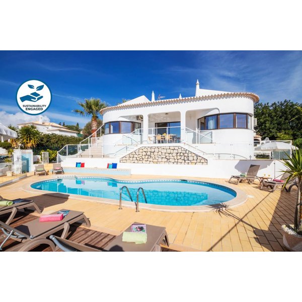 Maison De Vacances à Guia à Partir De 202€ Par Nuit-image