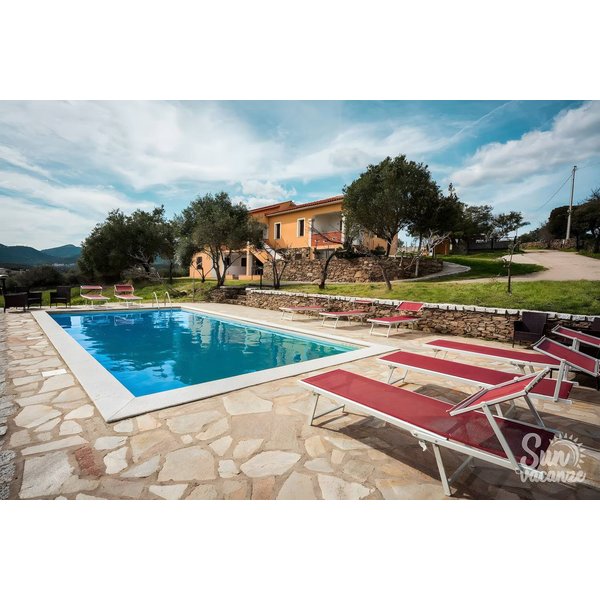 Appartement De Vacances à Budoni à Partir De 60€ Par Nuit-image