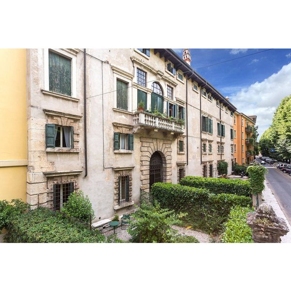 Appartement De Vacances à VéRone à Partir De 200€ Par Nuit-image