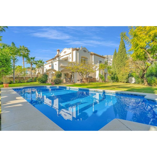 Maison De Vacances à BenahavíS à Partir De 1145€ Par Nuit-image