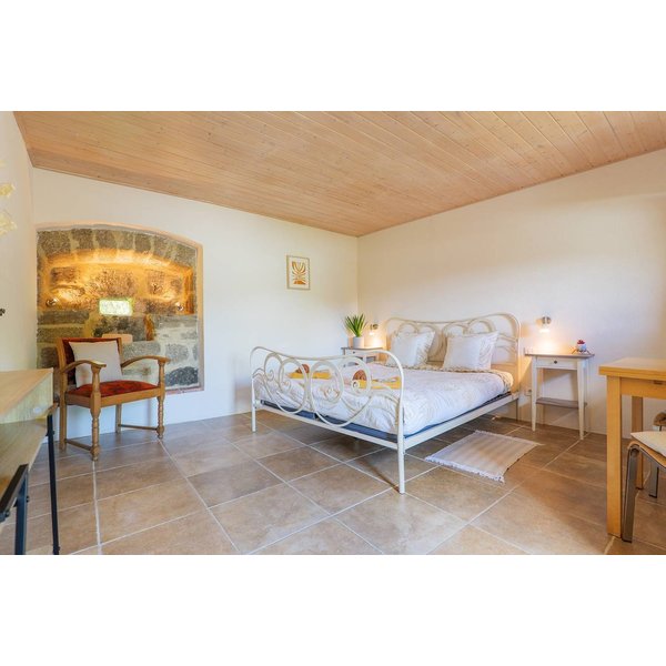 HôTel à ArdèChe à Partir De 78€ Par Nuit-image