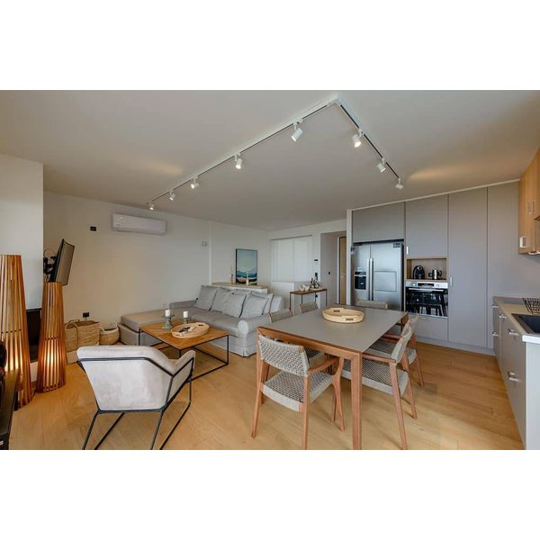 Maison De Vacances à Attique à Partir De 200€ Par Nuit-image
