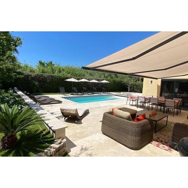 Maison De Vacances à Var à Partir De 1879€ Par Nuit-image
