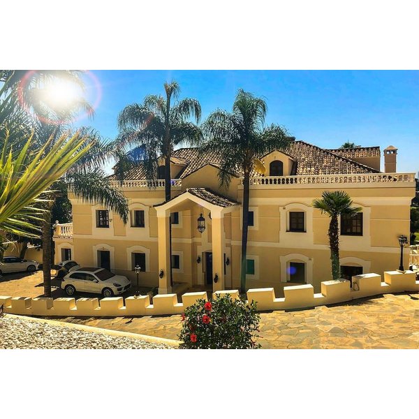 Maison De Vacances à Estepona à Partir De 2942€ Par Nuit-image