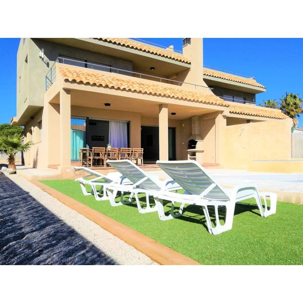 Maison De Vacances à Calafat à Partir De 288€ Par Nuit-image
