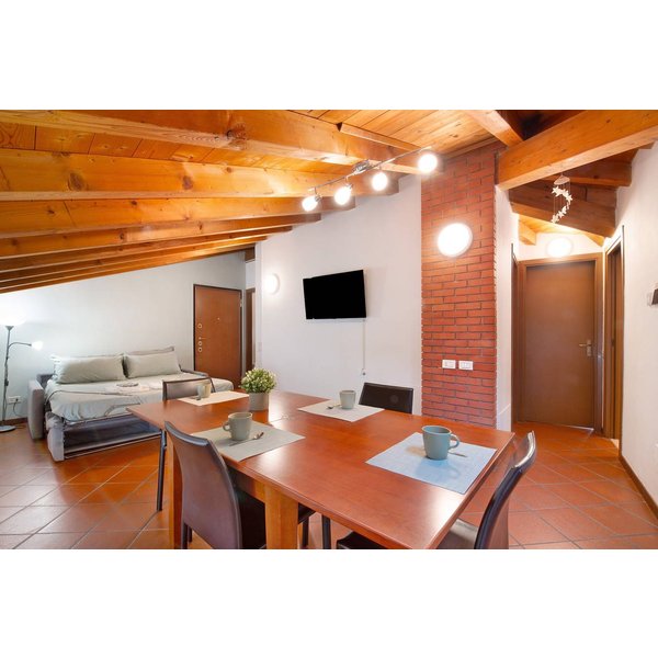 Appartement De Vacances à Brianza à Partir De 85€ Par Nuit-image