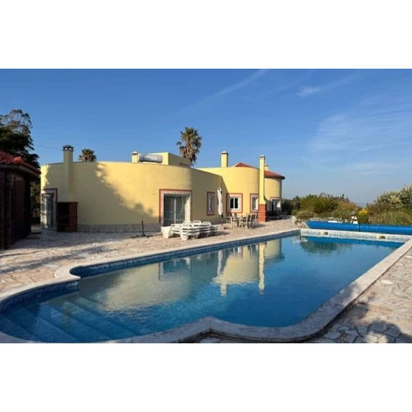 Maison De Vacances à Oeste à Partir De 409€ Par Nuit-image