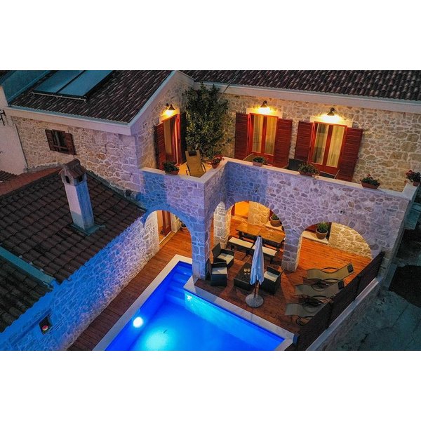 Maison De Vacances à PetrčAne à Partir De 547€ Par Nuit-image