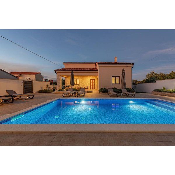Maison De Vacances à PoličNik à Partir De 188€ Par Nuit-image