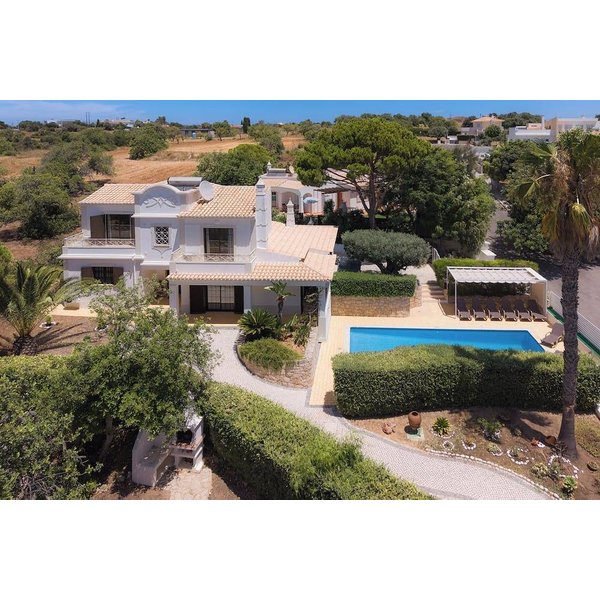 Maison De Vacances à Guia à Partir De 267€ Par Nuit-image