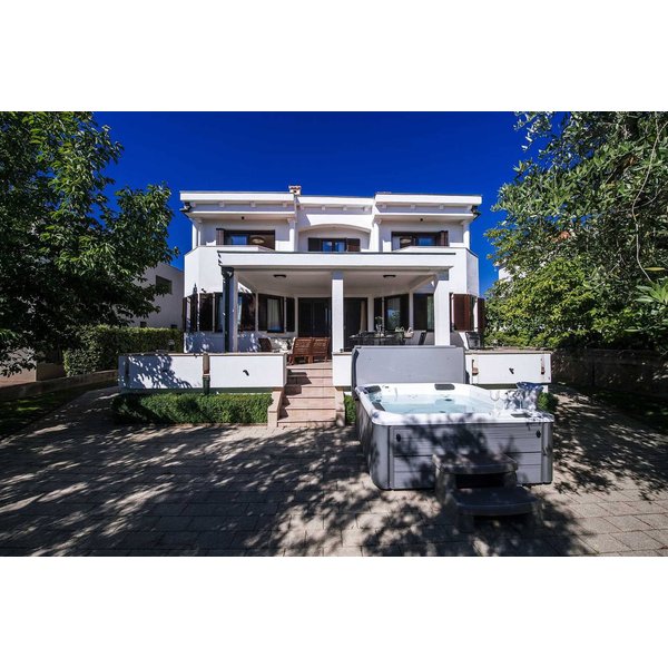 Maison De Vacances à PetrčAne à Partir De 456€ Par Nuit-image