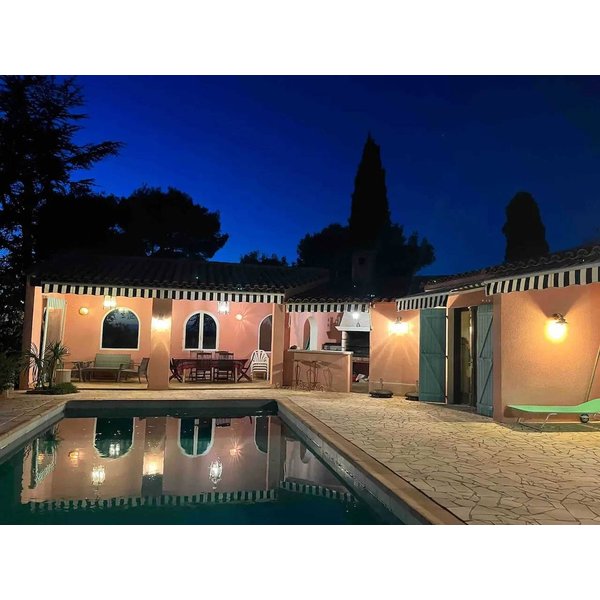 Maison De Vacances à Agde à Partir De 377€ Par Nuit-image